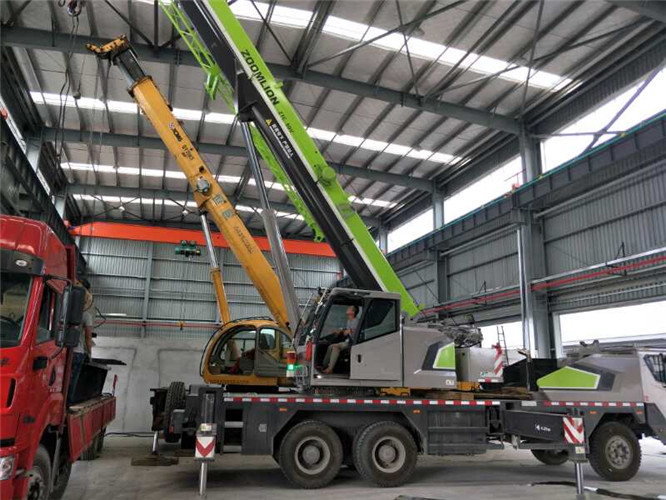 色达县高空车出租需要注意哪些安全事项？